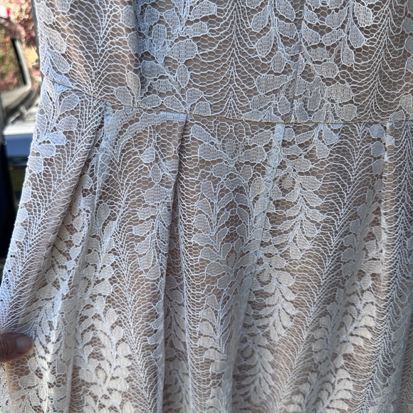 Lulus size small lace dress white/tan underlay - Picture 2 of 5